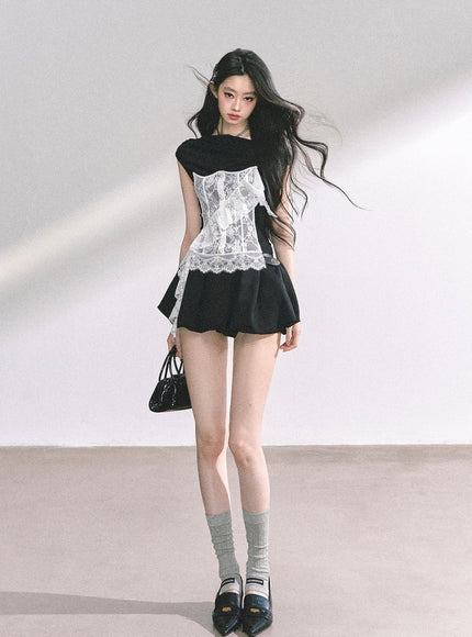 Sculpted Belt Skirt - Black