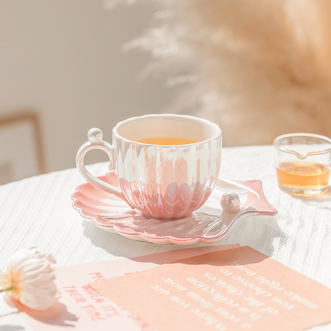 Pearl Shell Teacup Set