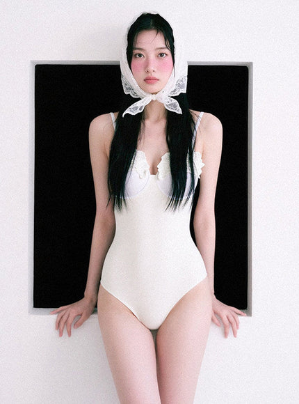 White Swan Bellet Monokini
