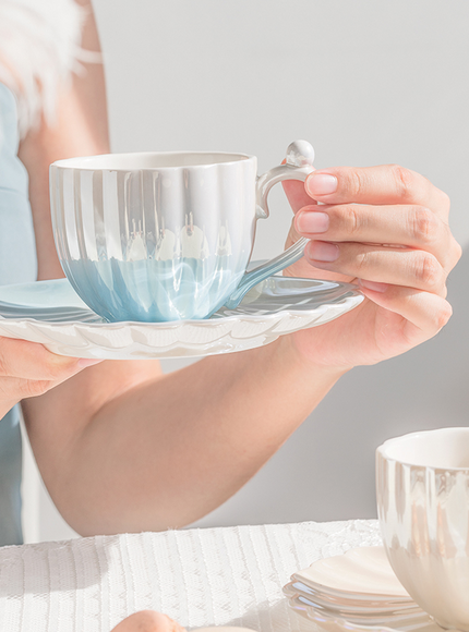 Pearl Shell Teacup Set
