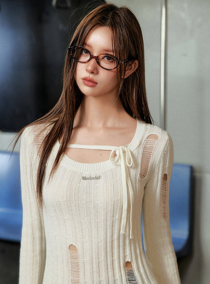 Distressed Bow Knit Top - Creamy