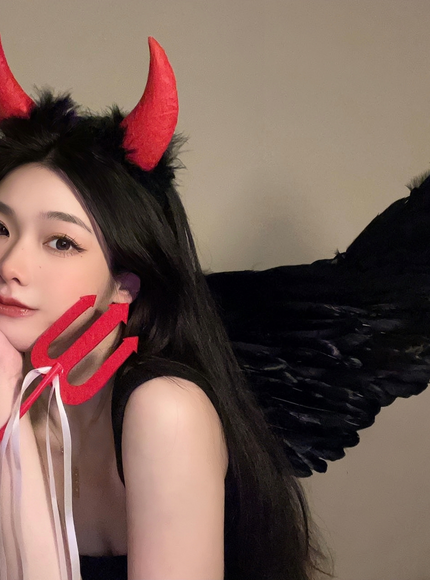 Good Girl / Bad Girl Wings