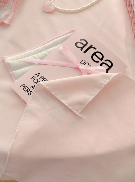 Ribbon Whimsy Table Cover