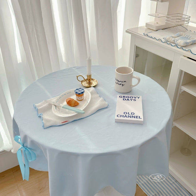 Ribbon Whimsy Table Cover