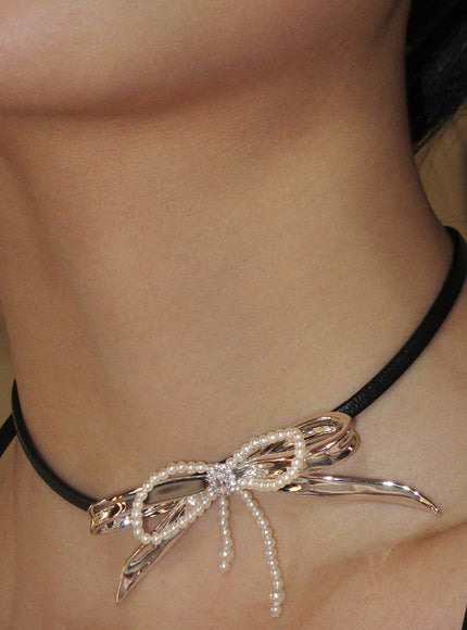 Pearl Loop Ribbon Choker