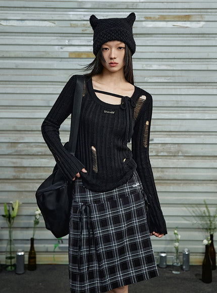 Distressed Bow Knit Top - Black