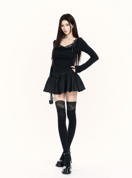 Silhouette Frill Dark Skirt