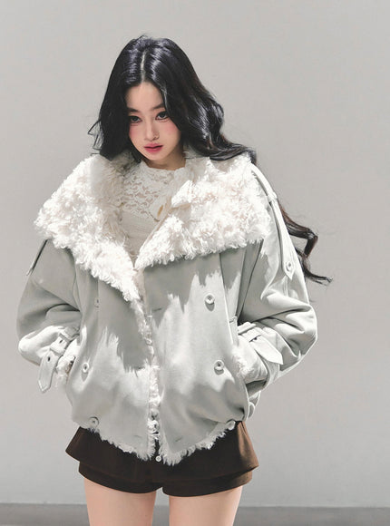 Winter Cloud Shearling Jacket - Light Blue