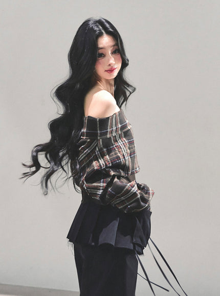 Off-Shoulder Plaid Cropped Top