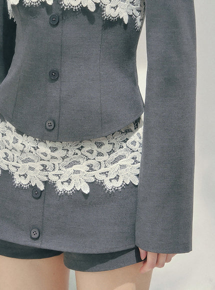 Feminine Edge Layered Set