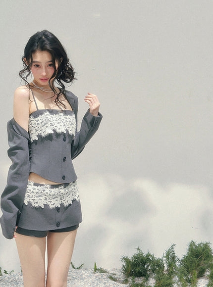 Feminine Edge Layered Set