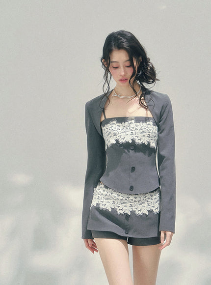 Feminine Edge Layered Set