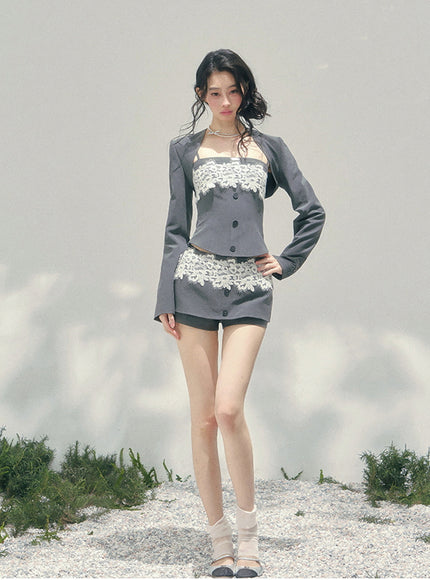 Feminine Edge Layered Set