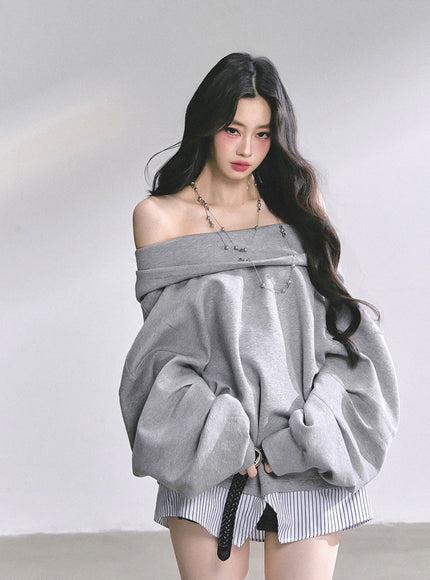 Off-Shoulder Gray Belt Sweatshirt