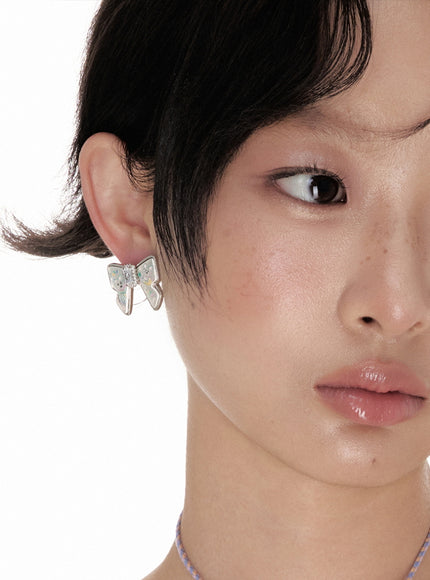 Lucky Ribbon Kitty Earrings