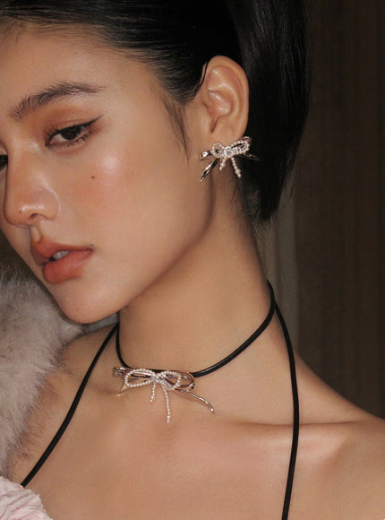 Pearl Loop Ribbon Choker