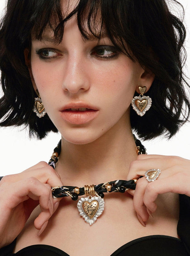 Vintage Ruffle Heart Statement Necklace