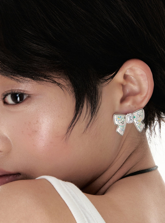 Lucky Ribbon Kitty Earrings