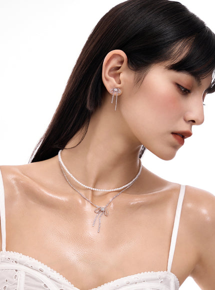 Dainty Ribbon Drop Necklace