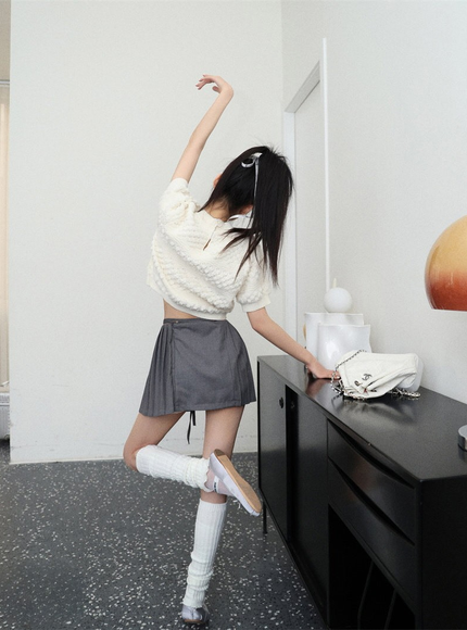 Textured Cropped Knit Top
