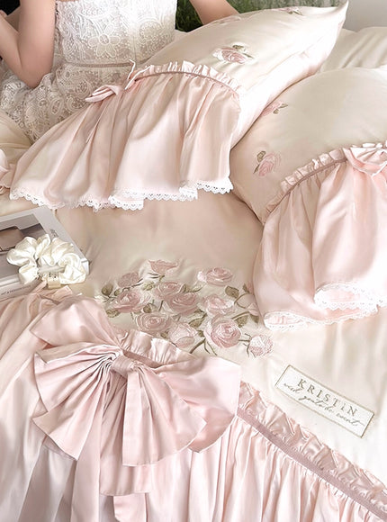 Rose Embrace Bedding Set