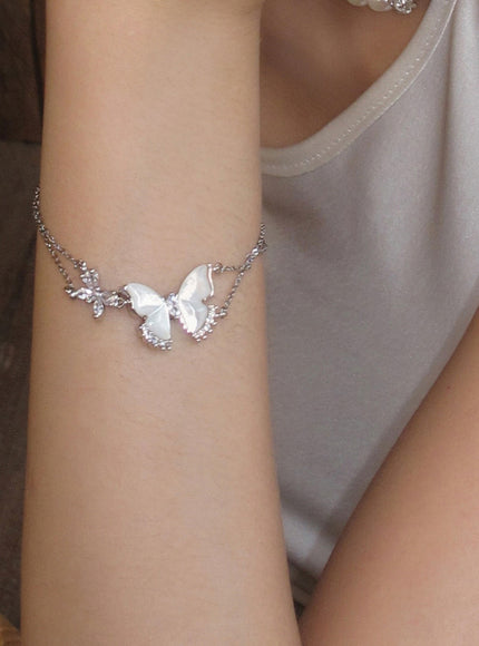 Mother-of-Pearl Butterfly Chain Bracelet