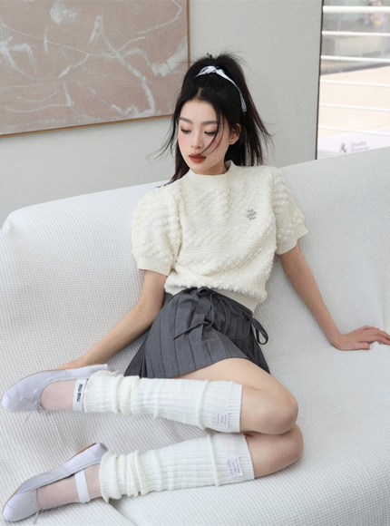 Textured Cropped Knit Top