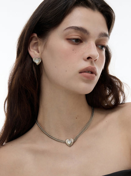 Lueur Heart Twist Chain Necklace