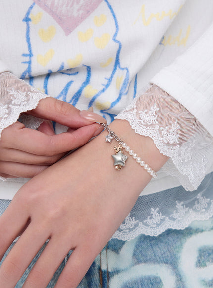 Moonlight Cat Pearl Bracelet