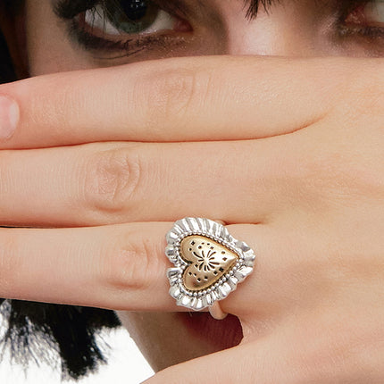 Vintage Ruffle Heart Ring