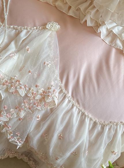 Ruffled Lace Canopy Bedding Set