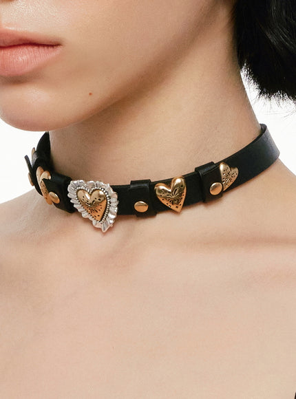 Vintage Ruffle Heart Leather Choker