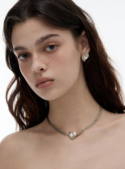 Lueur Heart Twist Chain Necklace