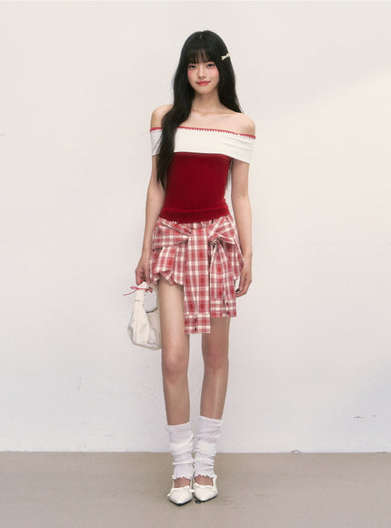 Contrast Off-Shoulder Slim Top