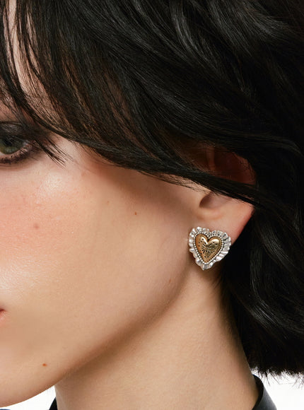 Vintage Ruffle Heart Stud Earrings