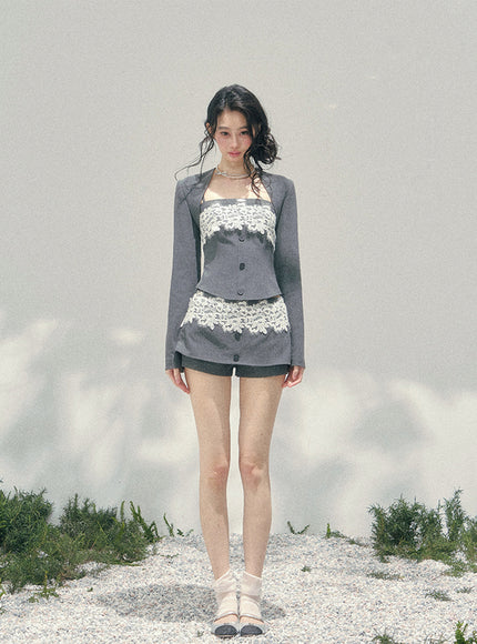 Feminine Edge Layered Set