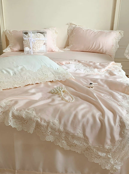 Lace Bloom Dream Bedding Set