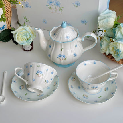 Bluebelle Cottage Porcelain Tea Set
