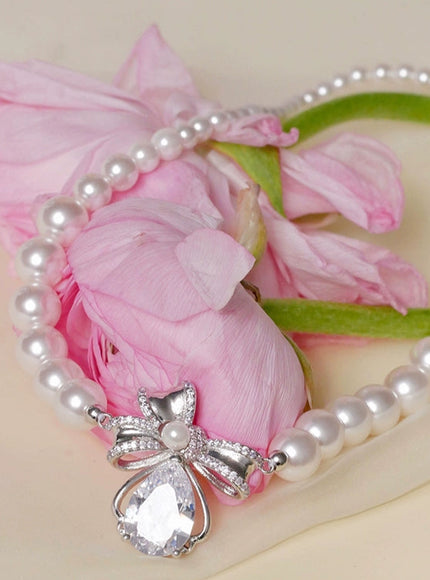 Romantic Pearl Pendant Necklace