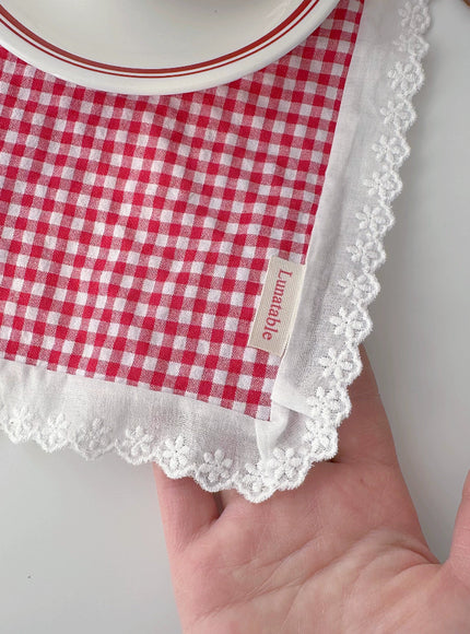 Vienna Lace Gingham Table Mat