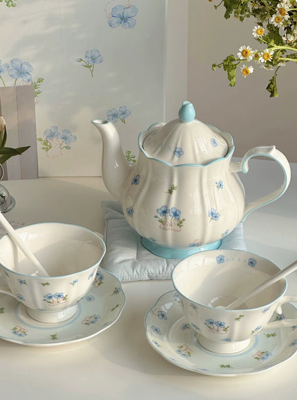 Bluebelle Cottage Porcelain Tea Set