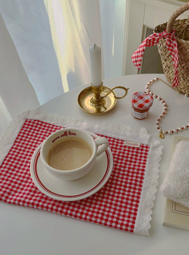 Vienna Lace Gingham Table Mat