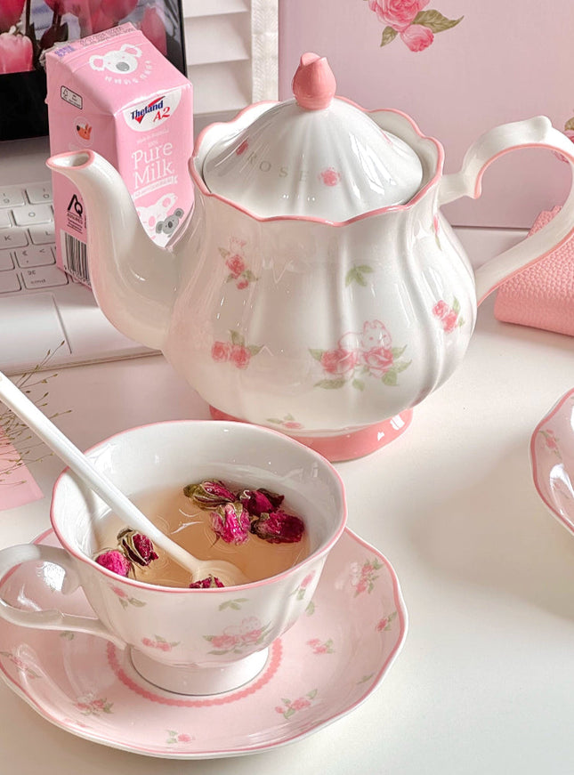 Rosy Scallop Tea Set