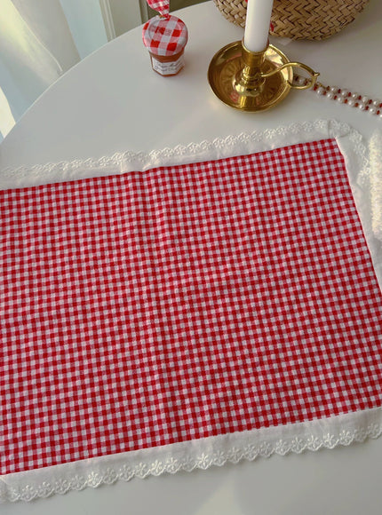 Vienna Lace Gingham Table Mat