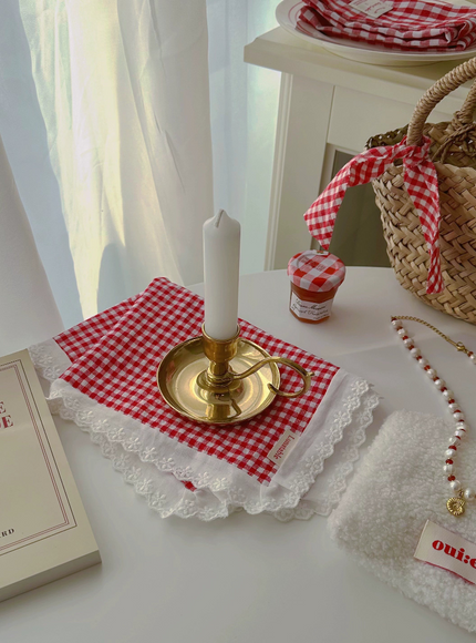 Vienna Lace Gingham Table Mat